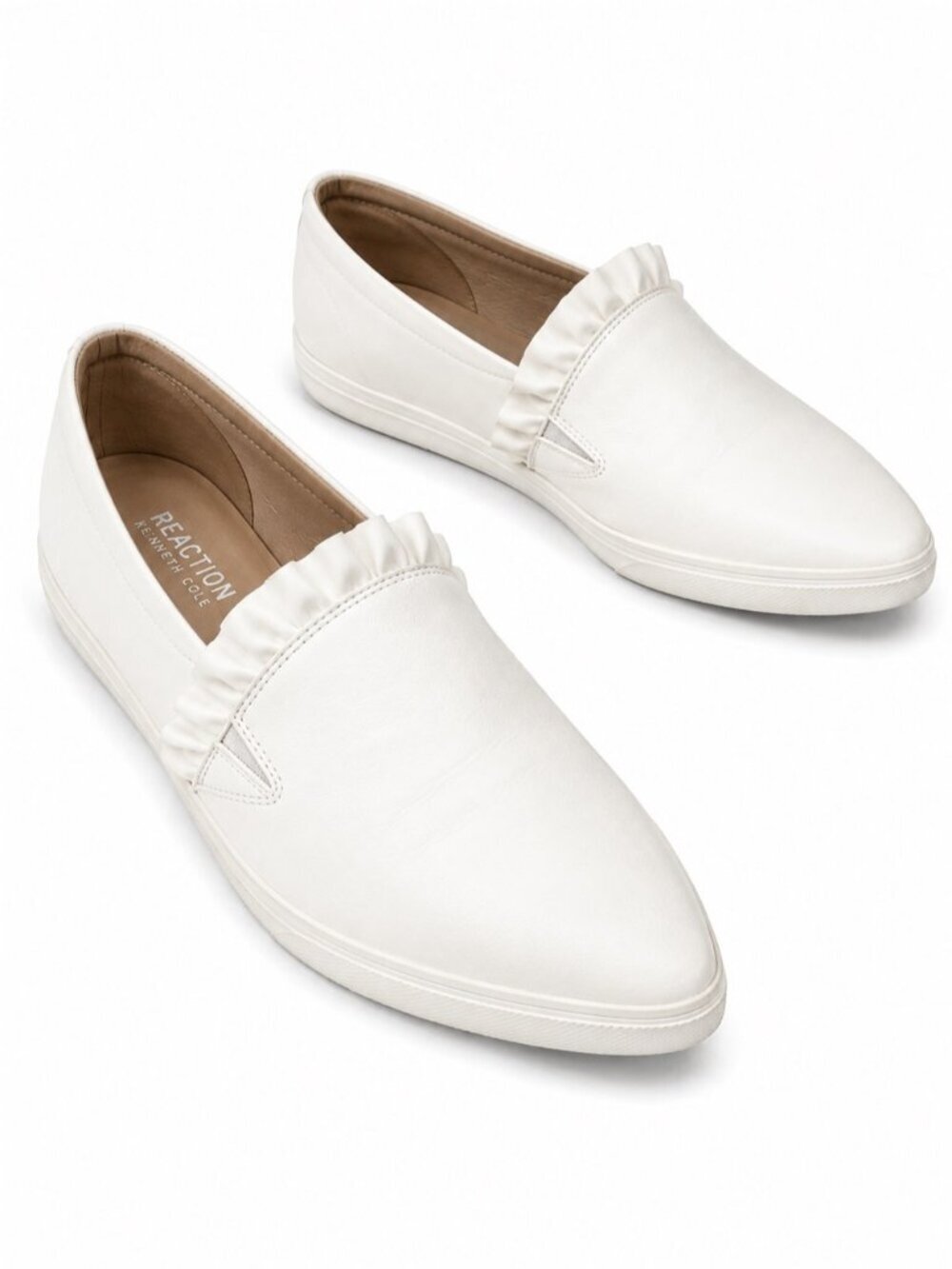 Reaction Kenneth Cole White Ruffle Slip-On Sneakers Women’s Size 8